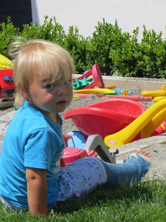 Apart Sunshine Ladis Eksteriør bilde